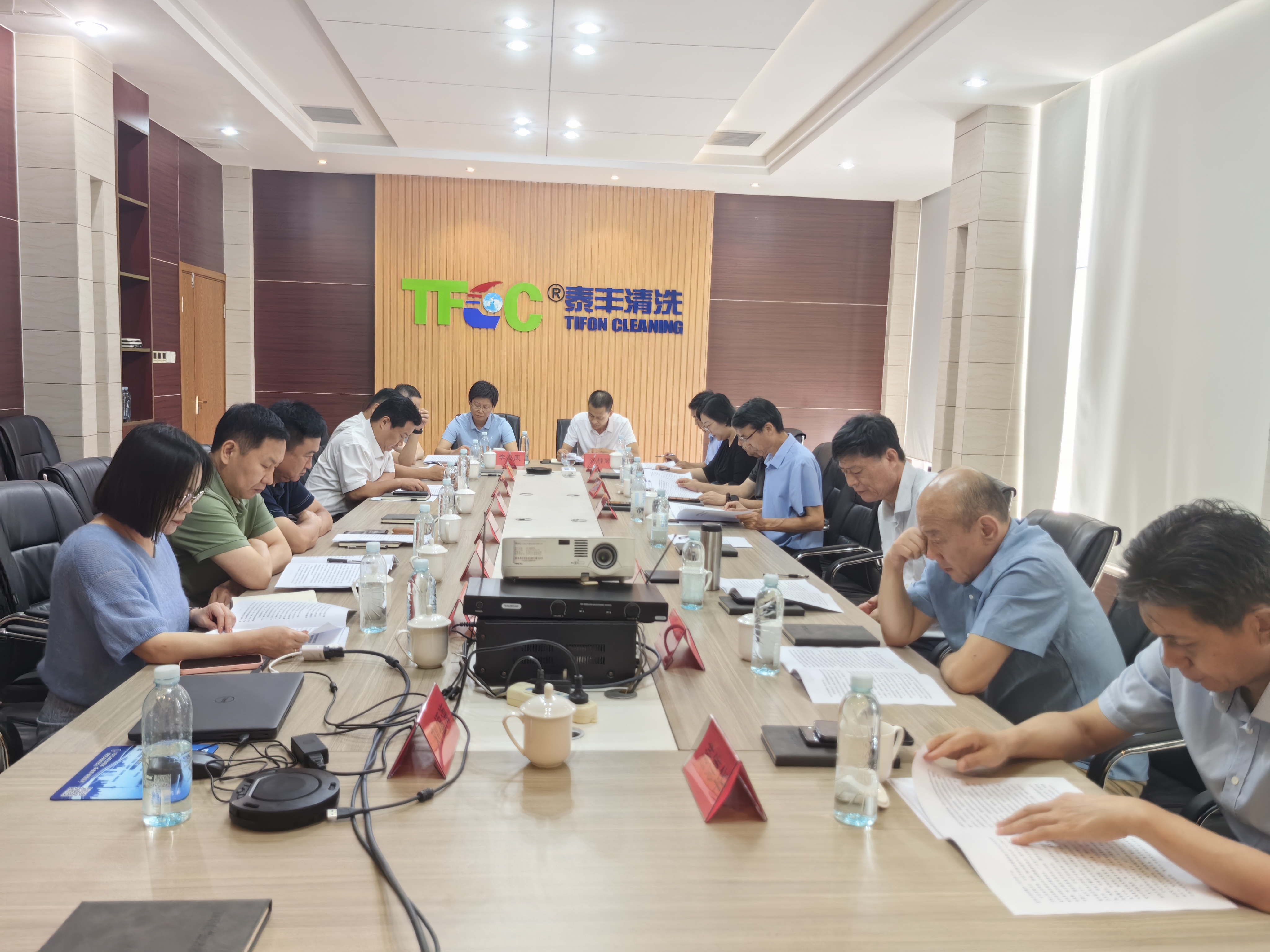 政协委员企业座谈会